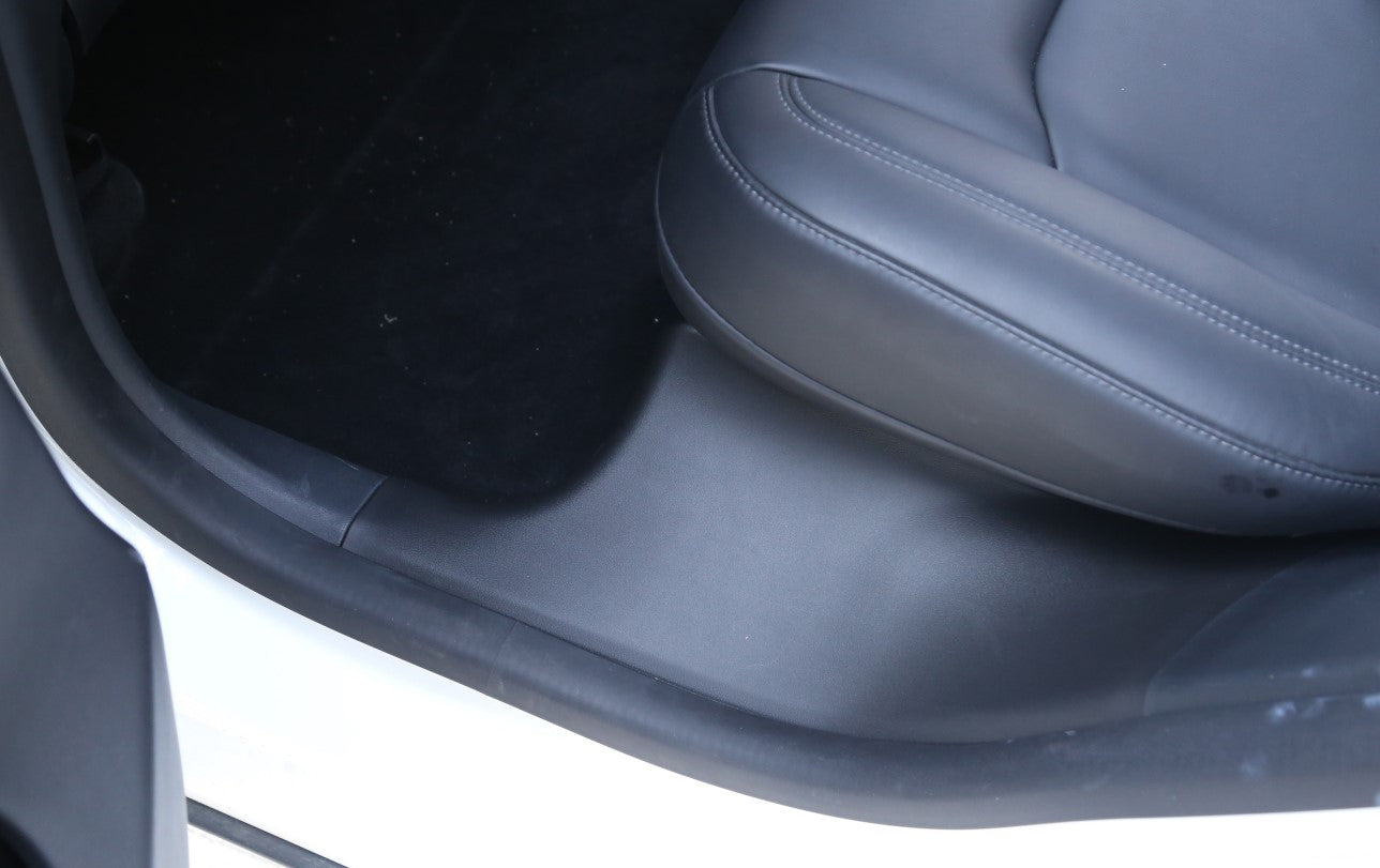 Tesla Model Y Entrance threshold covers